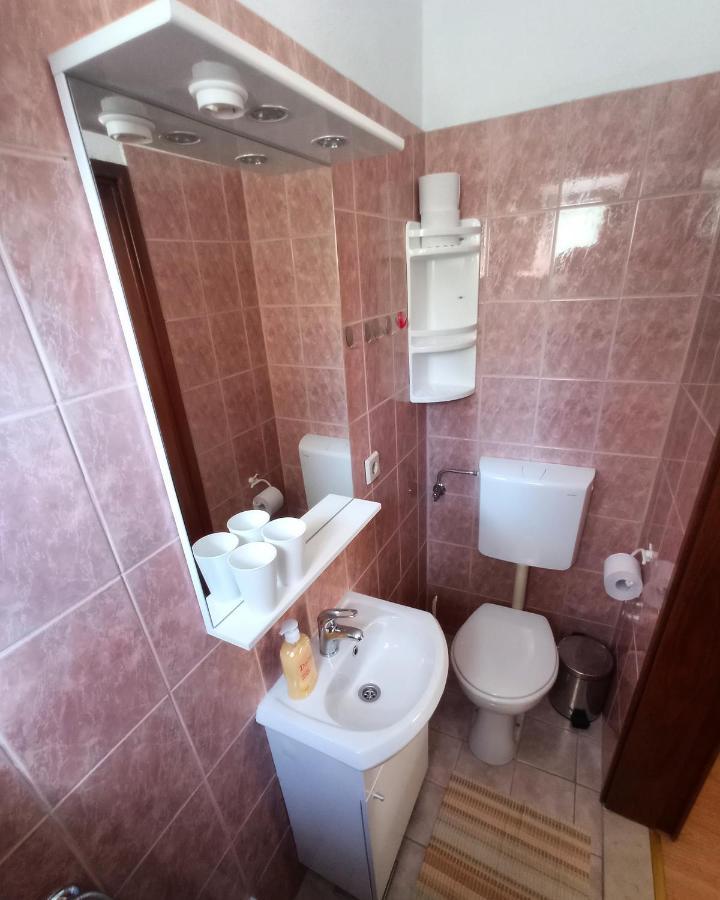 Casa Del Olivo Apartment Tučepi Екстериор снимка