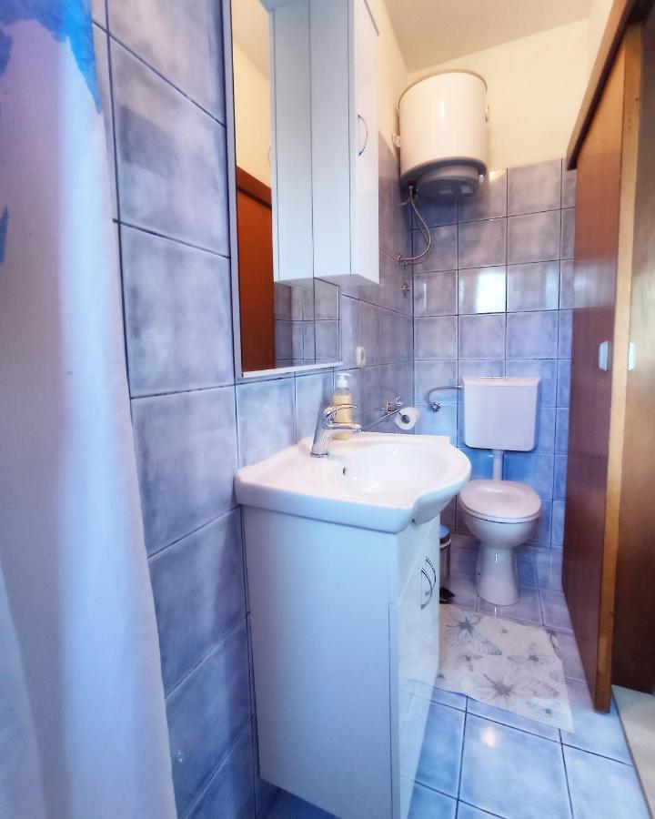 Casa Del Olivo Apartment Tučepi Екстериор снимка