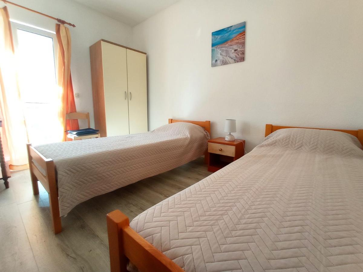Casa Del Olivo Apartment Tučepi Екстериор снимка