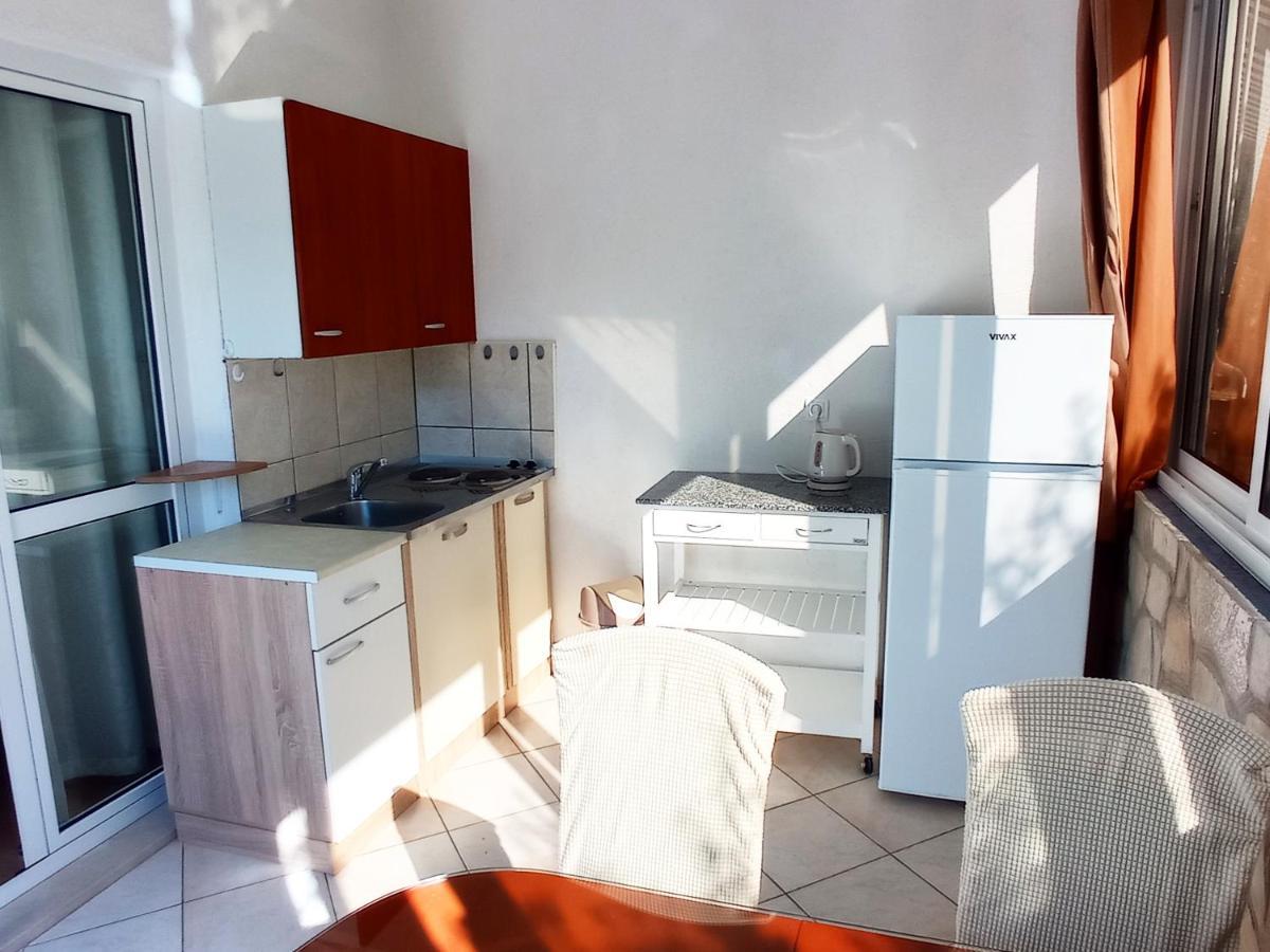 Casa Del Olivo Apartment Tučepi Екстериор снимка